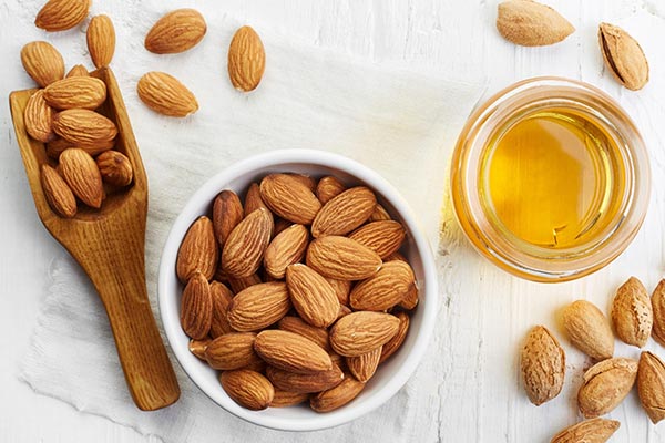 روغن بادام شیرین یا روغن بادام تلخ ؟ کدام یک بهتر است