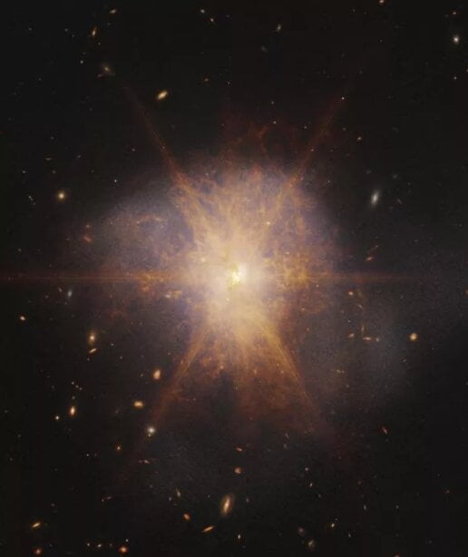 تصویر خیره‌کننده از برخورد دو کهکشان از نگاه جیمز وب / عکس