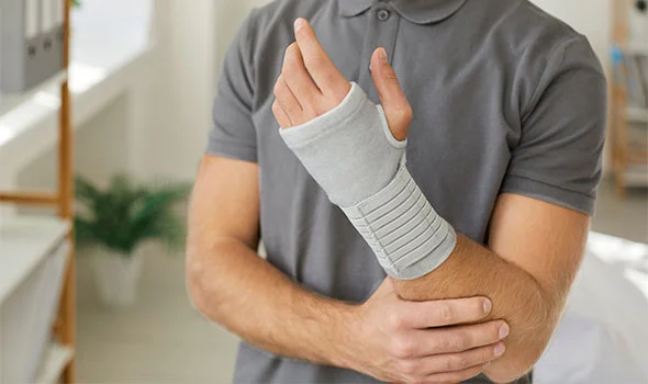 Nervous left arm pain and its causes