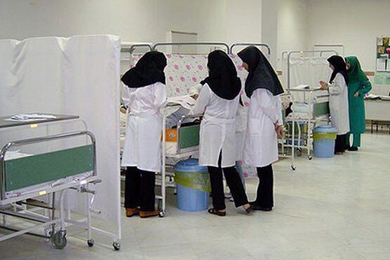 پرستاران تداوم معوقات پرستاران / کمبود حداقل ۱۰۰ هزار پرستار در ایران