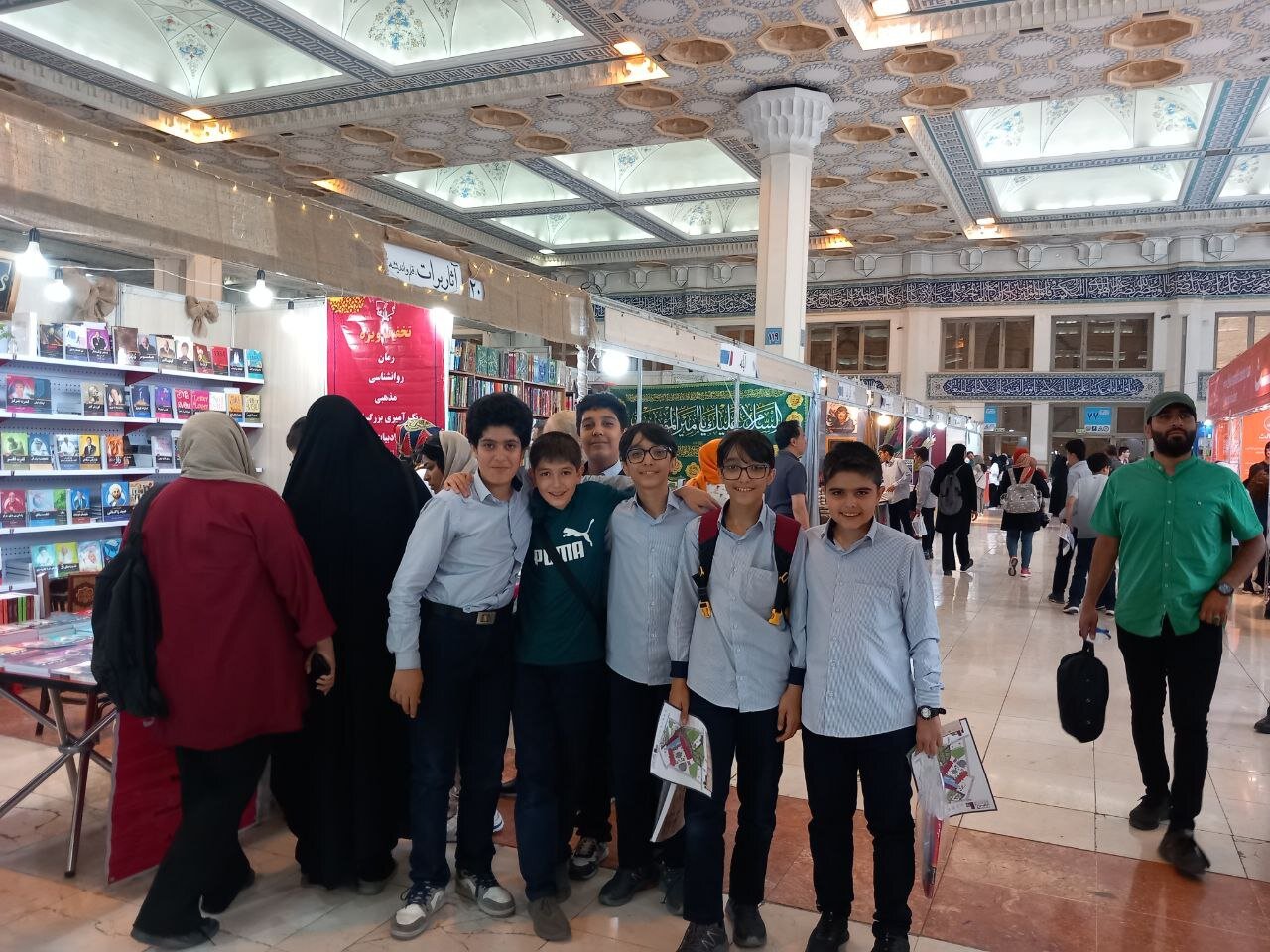 بین المللی |کتاب نمایشگاه بینالمللی کتاب؛ بدون تبلیغ مثل هر سال