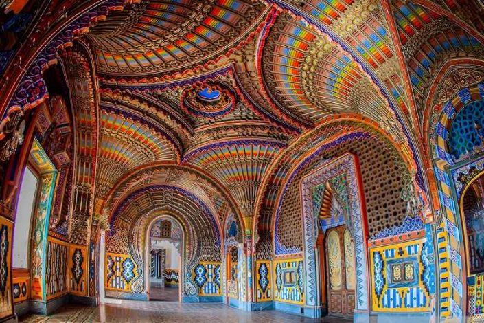 قلعه سامتزانو: جواهری رنگین در دل توسکانی